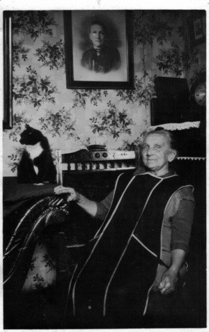 Susannah in old age. (Her younger self looks down on her).